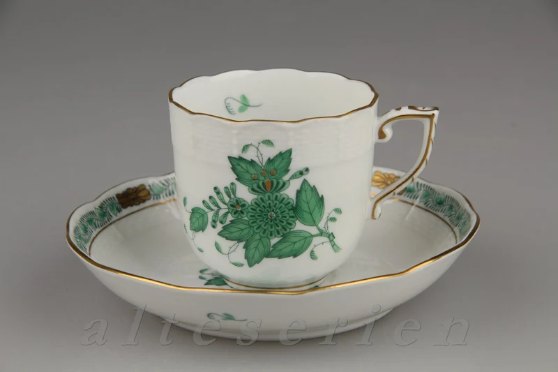 Kaffeetasse mit Untere klein Modell 707/AV