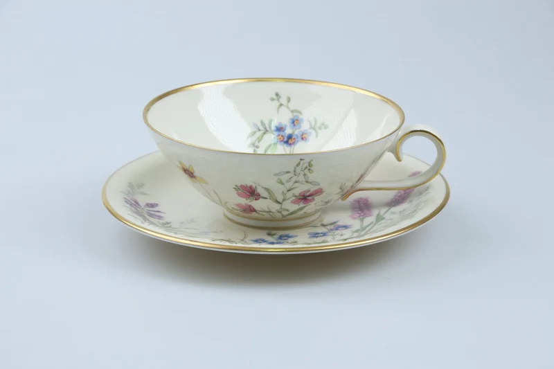 Teetasse mit Untere Scene G