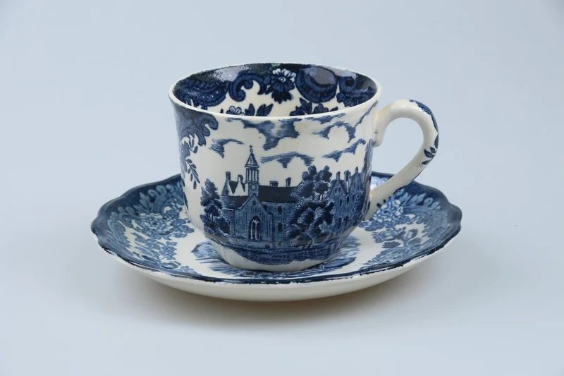 Kaffeetasse mit Untere