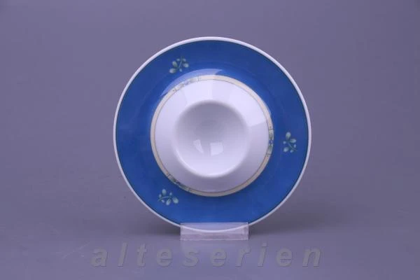 Eierbecher mit Schalenablage