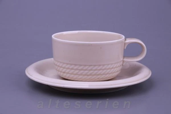 Teetasse mit Untere