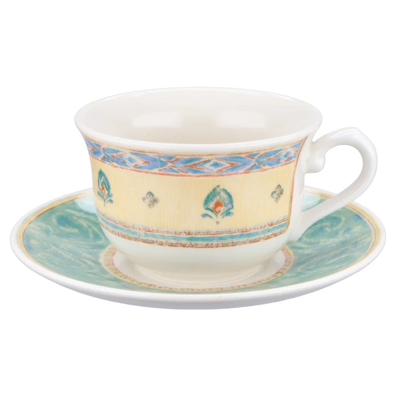 Kaffeetasse mit Untere groß
